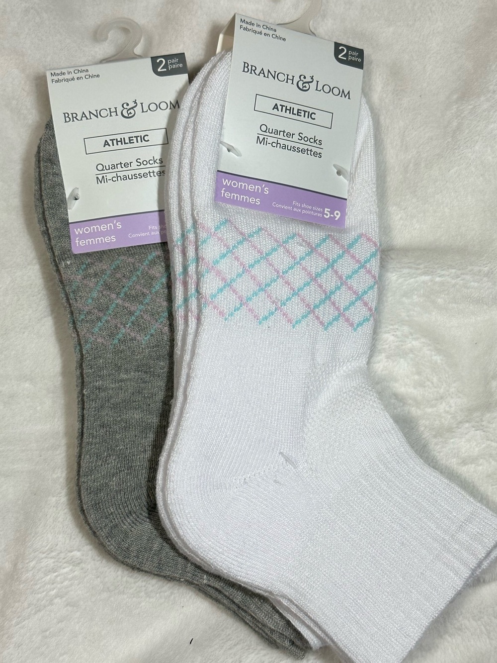 Women Quarter Athletic Socks 4 Pack Grey White Size 5-9